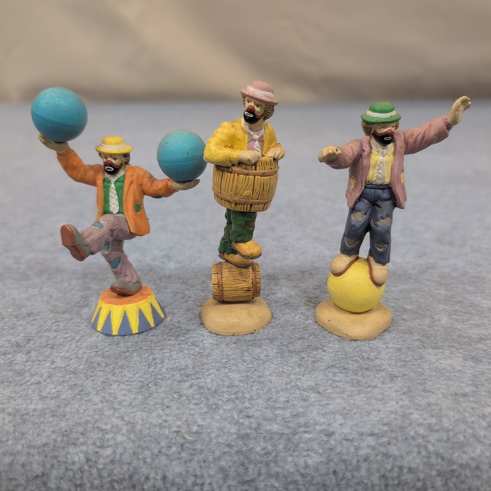 Emmett Kelly Jr. Clown Figurines Trio Balancing Circus Performers Resin - Picture 1 of 6